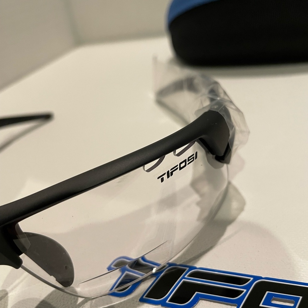 NWT Tifosi Crit Blackout Fototec Readers +1.50, Sunglasses - Picture 6 of 10